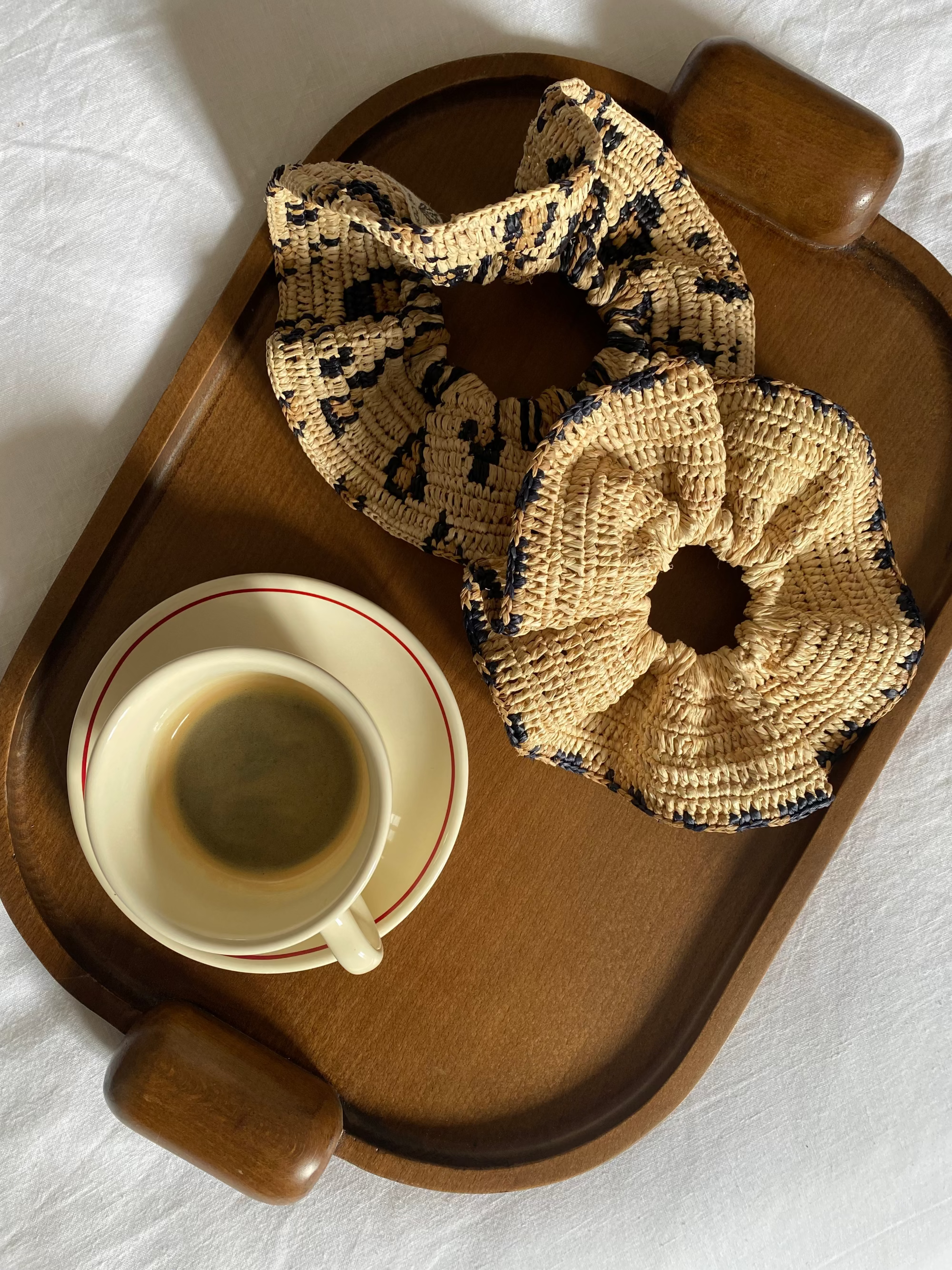 ensemble de deux chouchous en raphia naturels motifs léopard, BIBY I The Clow Company