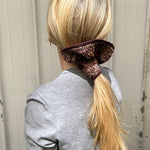 queue de cheval avec le grand chouhcou en crochet de raphia, BIBY chiné bordeaux 