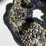 détails du Maxi chouchou en crochet de raphia chiné noir et naturel, BIBY