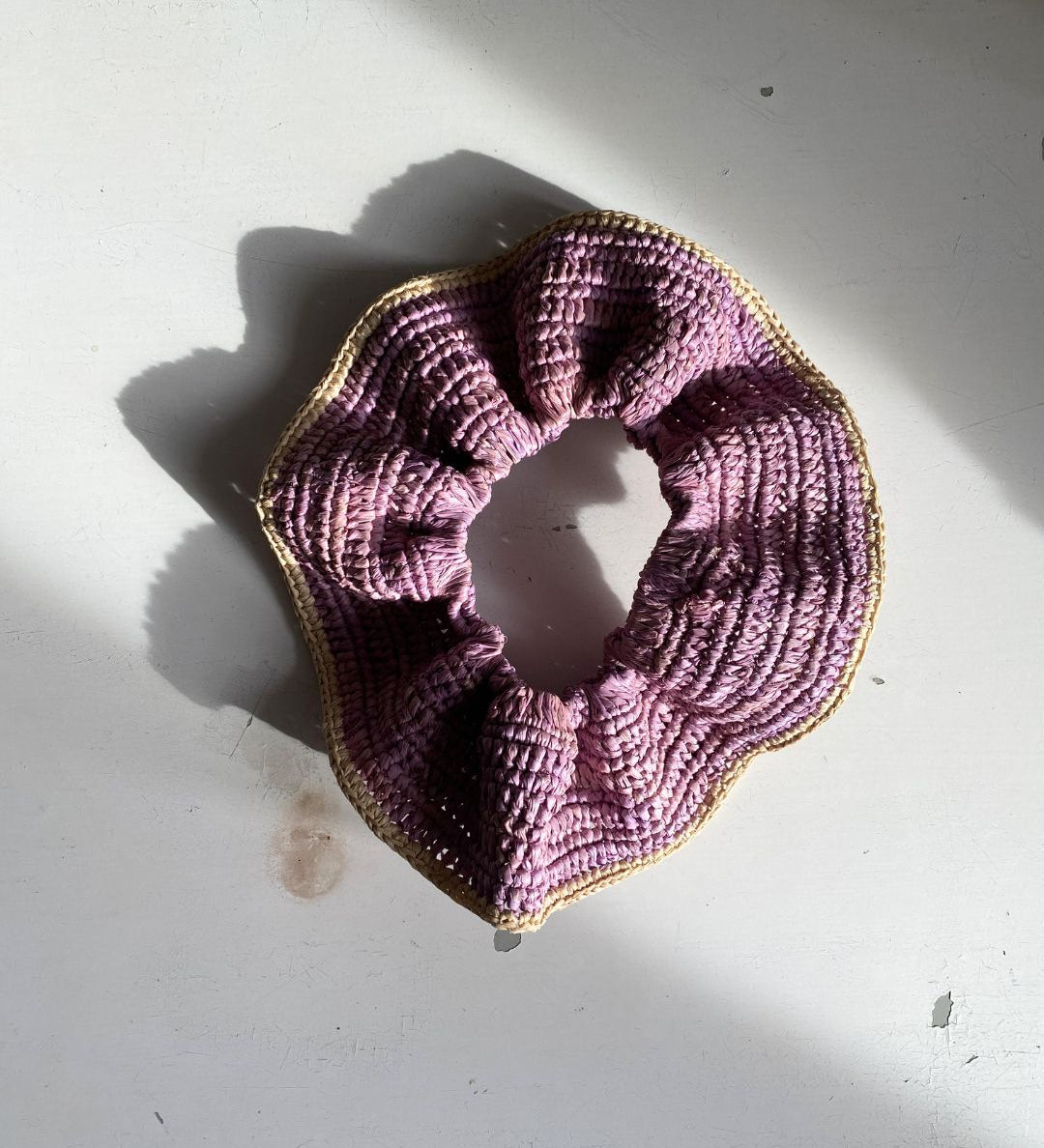 Maxi chouchou en raphia fait main, BIBY violette