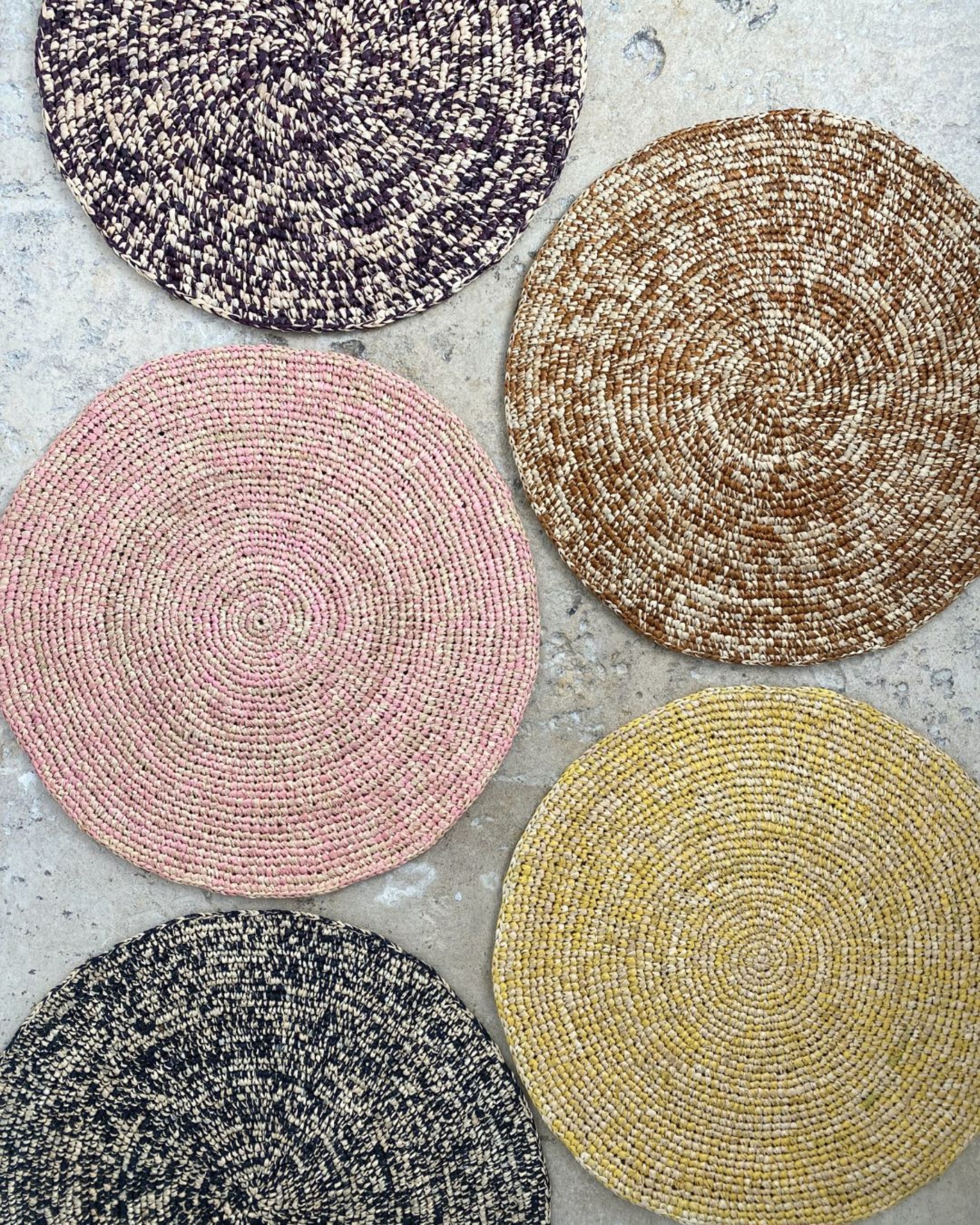 sets de table en raphia chiné multicolores, ASTRÉE