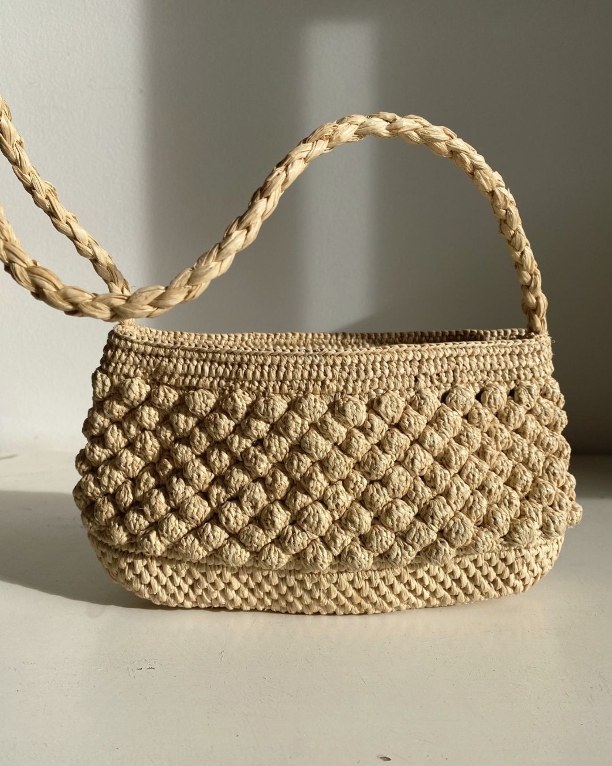 BAO naturel, petit sac en crochet boules en raphia