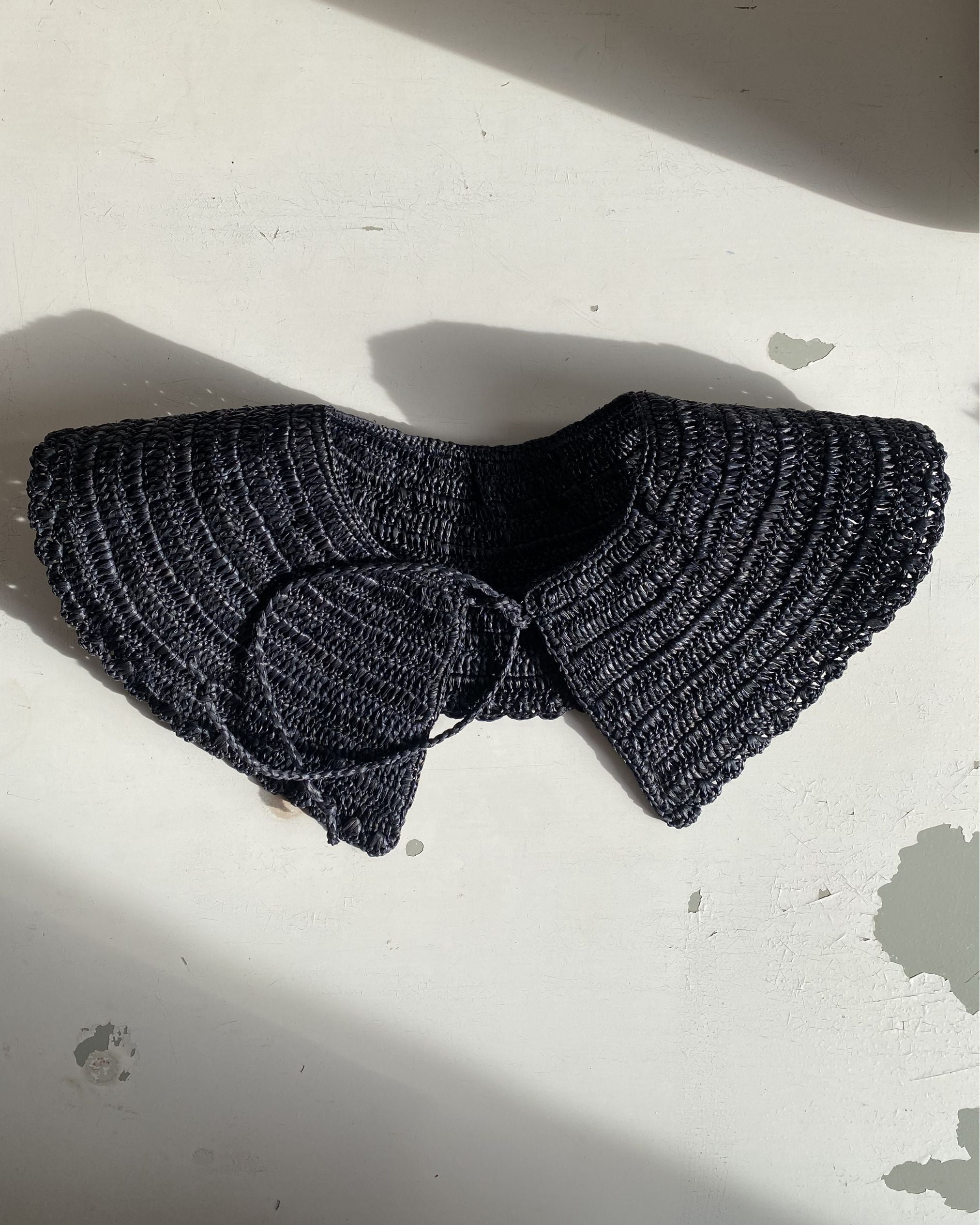 Col amovible en crochet de raphia fait main, KINTANA noir