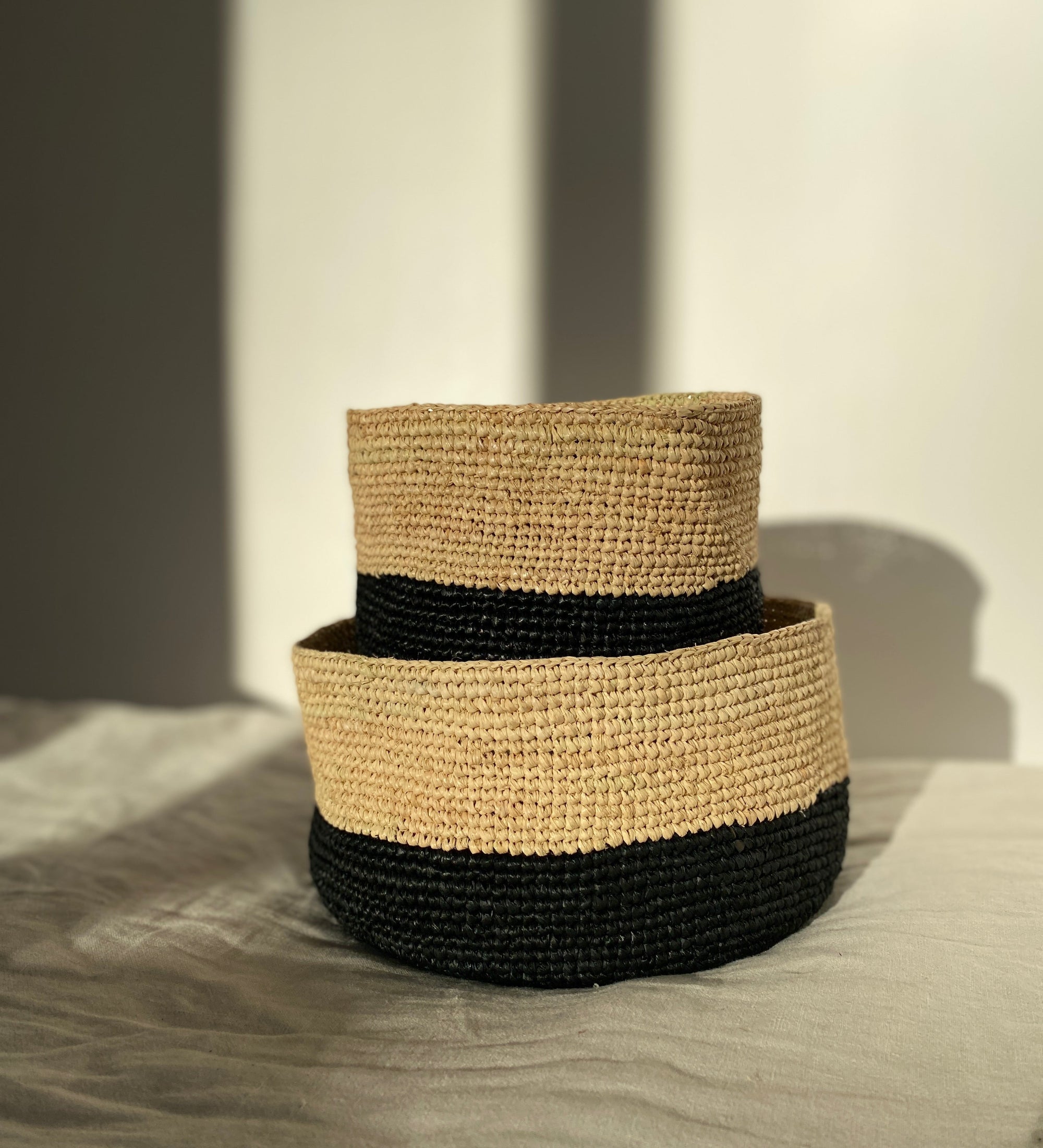 Duo de corbeilles gigogne en raphia - DUO TANA noir