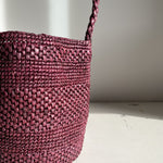 Détail du raphia crochet coloris bordeaux