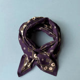grand foulard prune en coton imprimé fleurs 