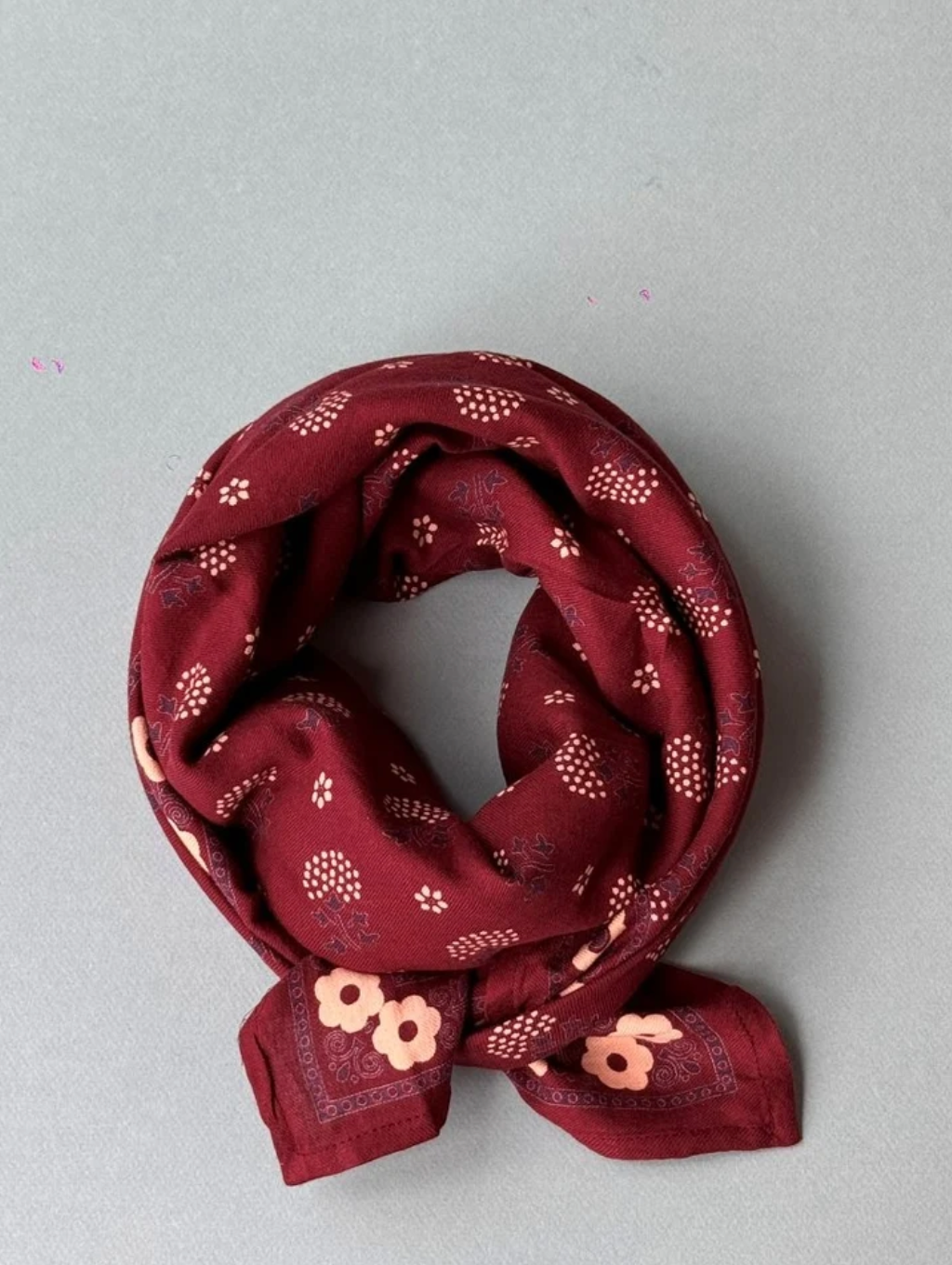 grand foulard en coton bordeaux imprimé au block print