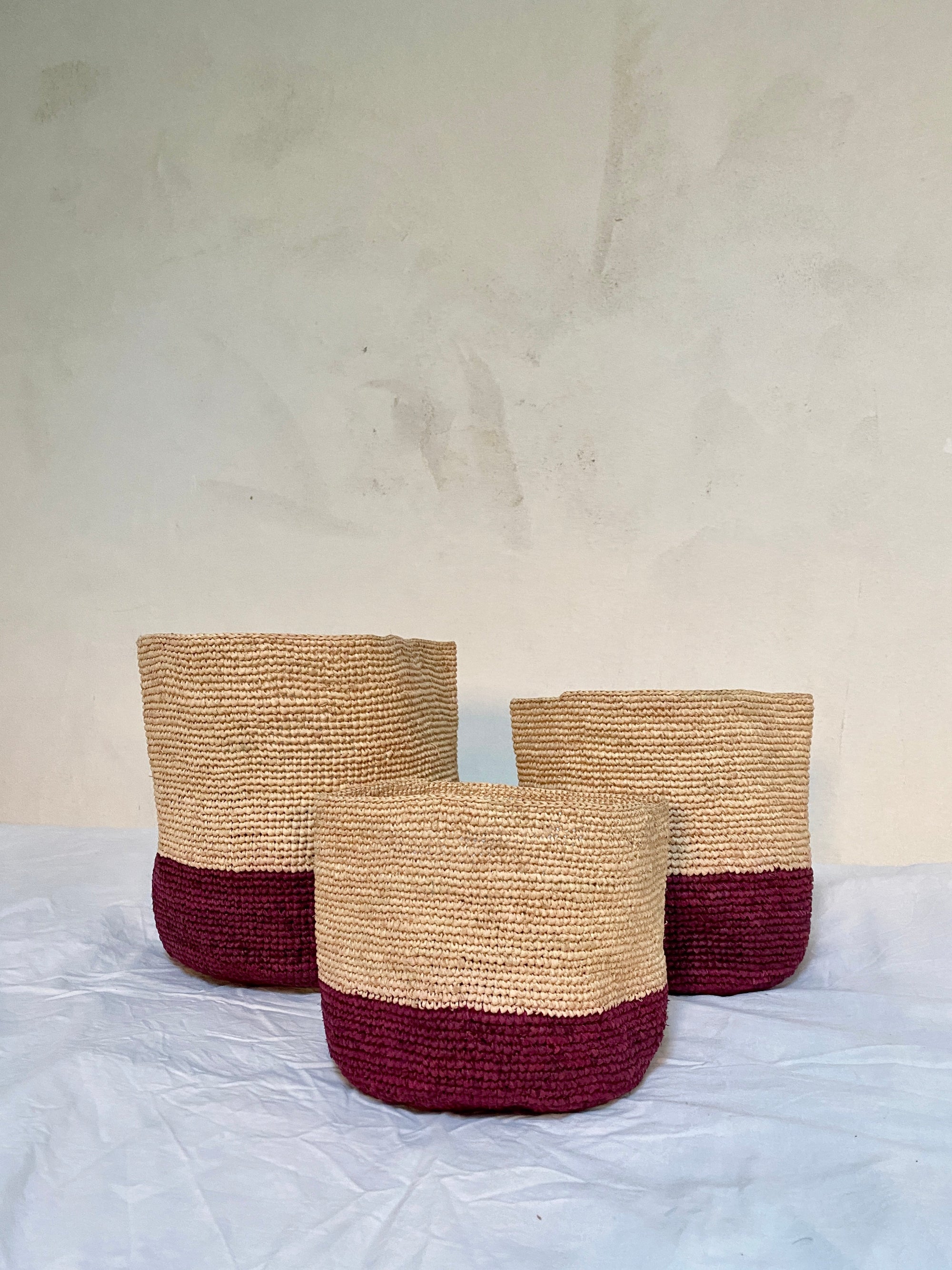 Petits paniers hauts en raphia faits-main - TRIO TANA bordeaux 