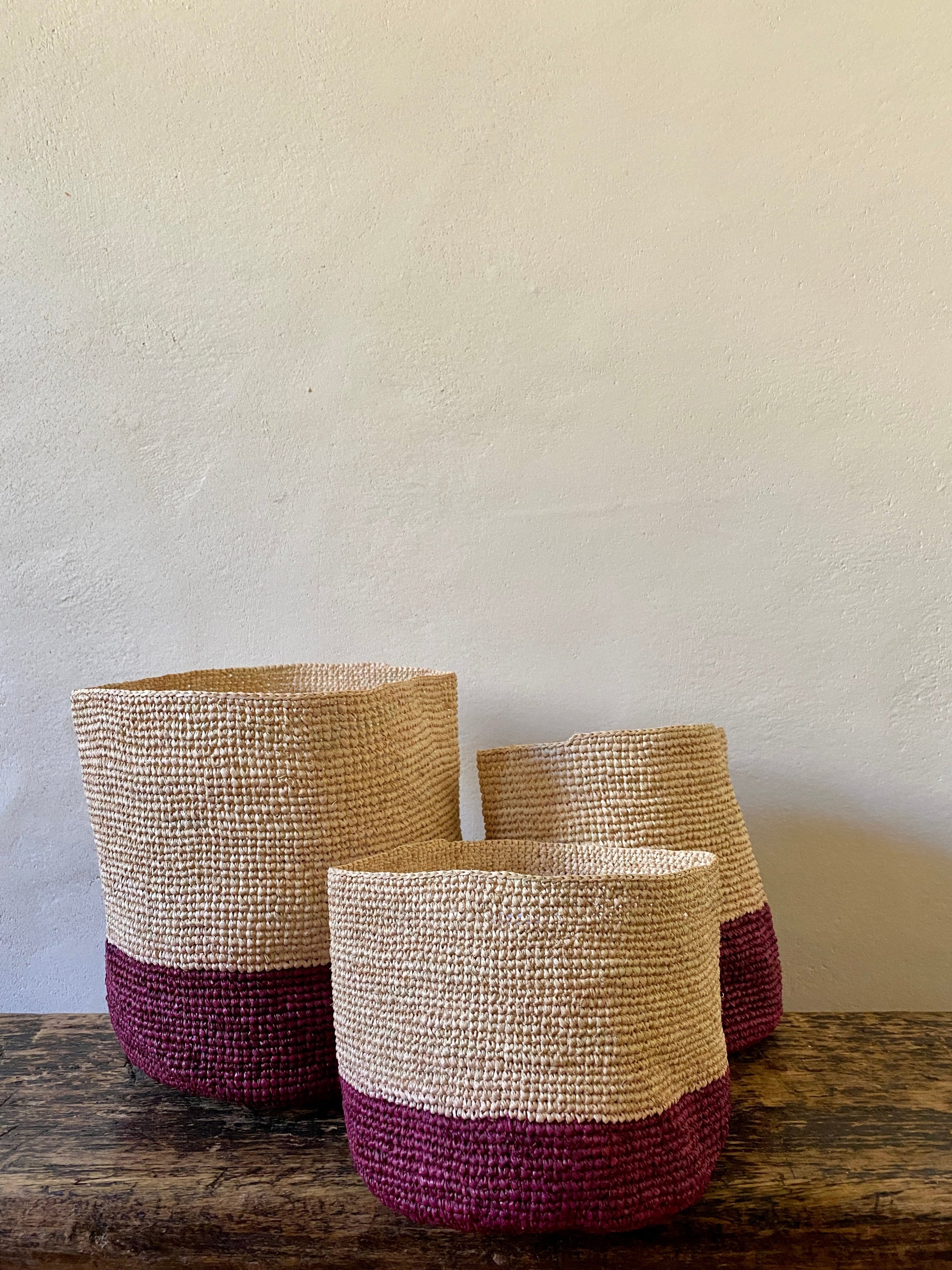 Paniers de rangement en raphia faits-main - TRIO TANA bordeaux 