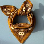 petit foulard en coton imprimé à la main aux motifs fleuris - couleur bronze