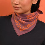 petit foulard en coton imprimé violet et orange