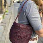 détails du petit sac seau en raphia fait main, SINY chocolat