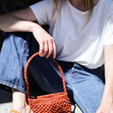 petit sac baguette terrcotta en raphia boules, BAO sienne