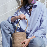 petit panier en raphia marron clair 