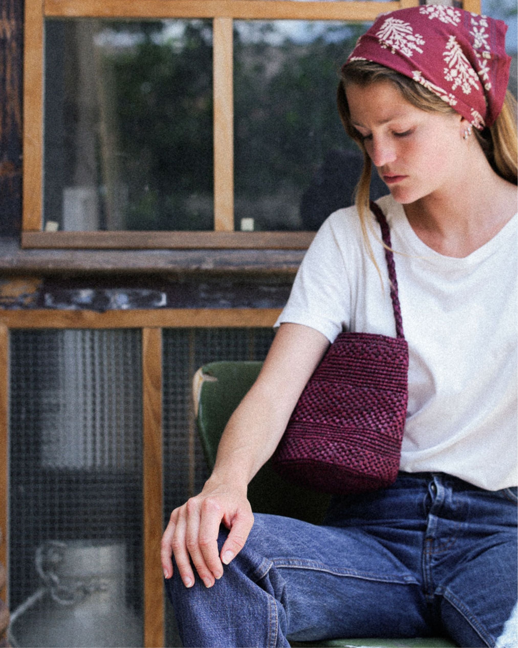 petit sac seau bordeaux en crochet de raphia