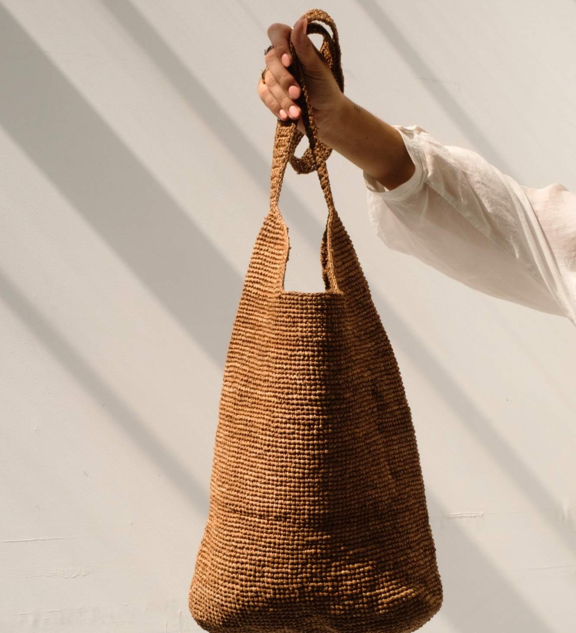 Sac à bandoulière en raphia thé fait main - KITAPO