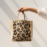 Sac à main léopard en raphia naturel fait main - LÉONA