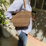 cabas en crochet de raphia fait main porté à l'épaule, MINI OLIKA tabac