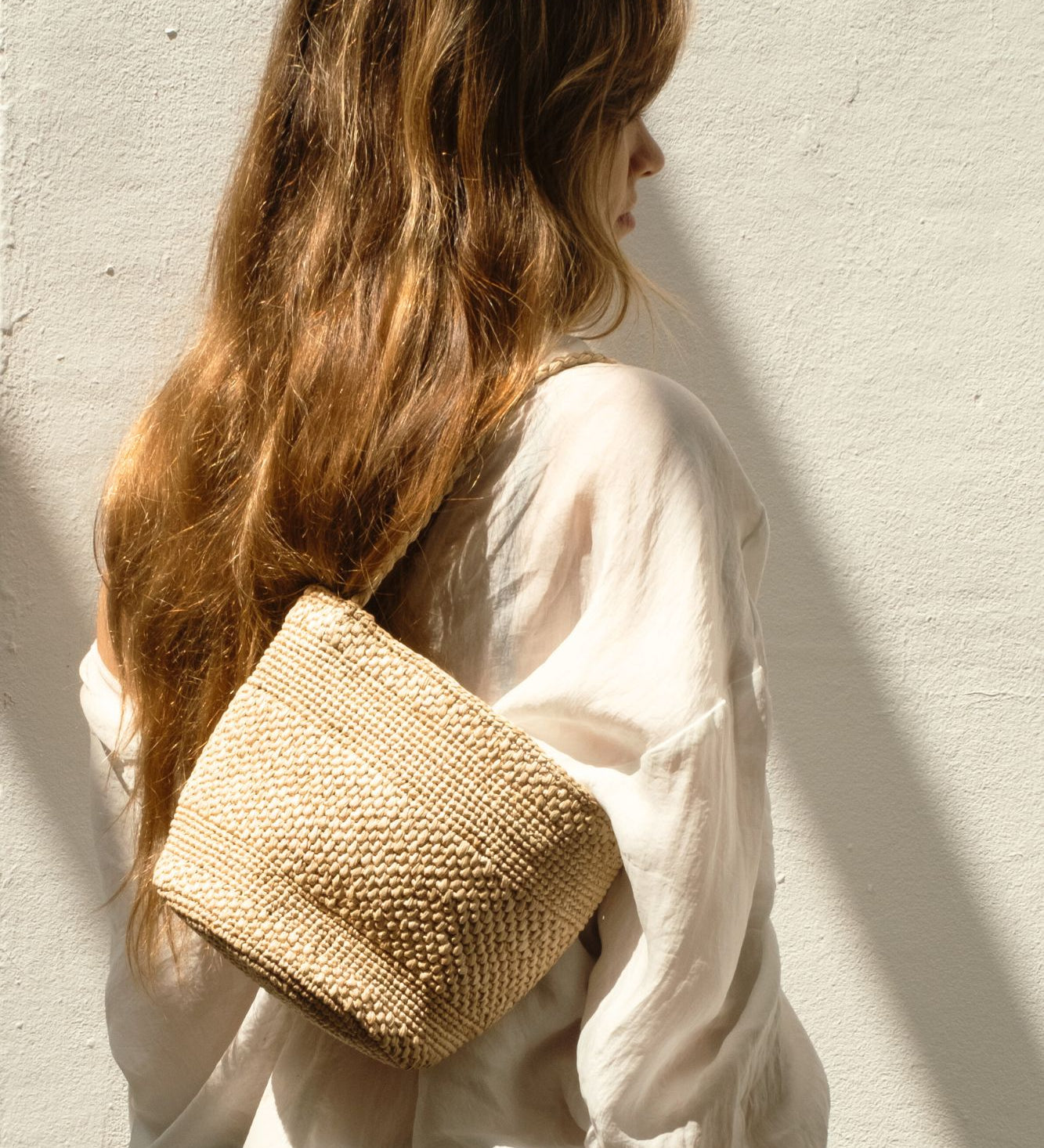 Sac seau en raphia naturel fait main porté épaule– SINY