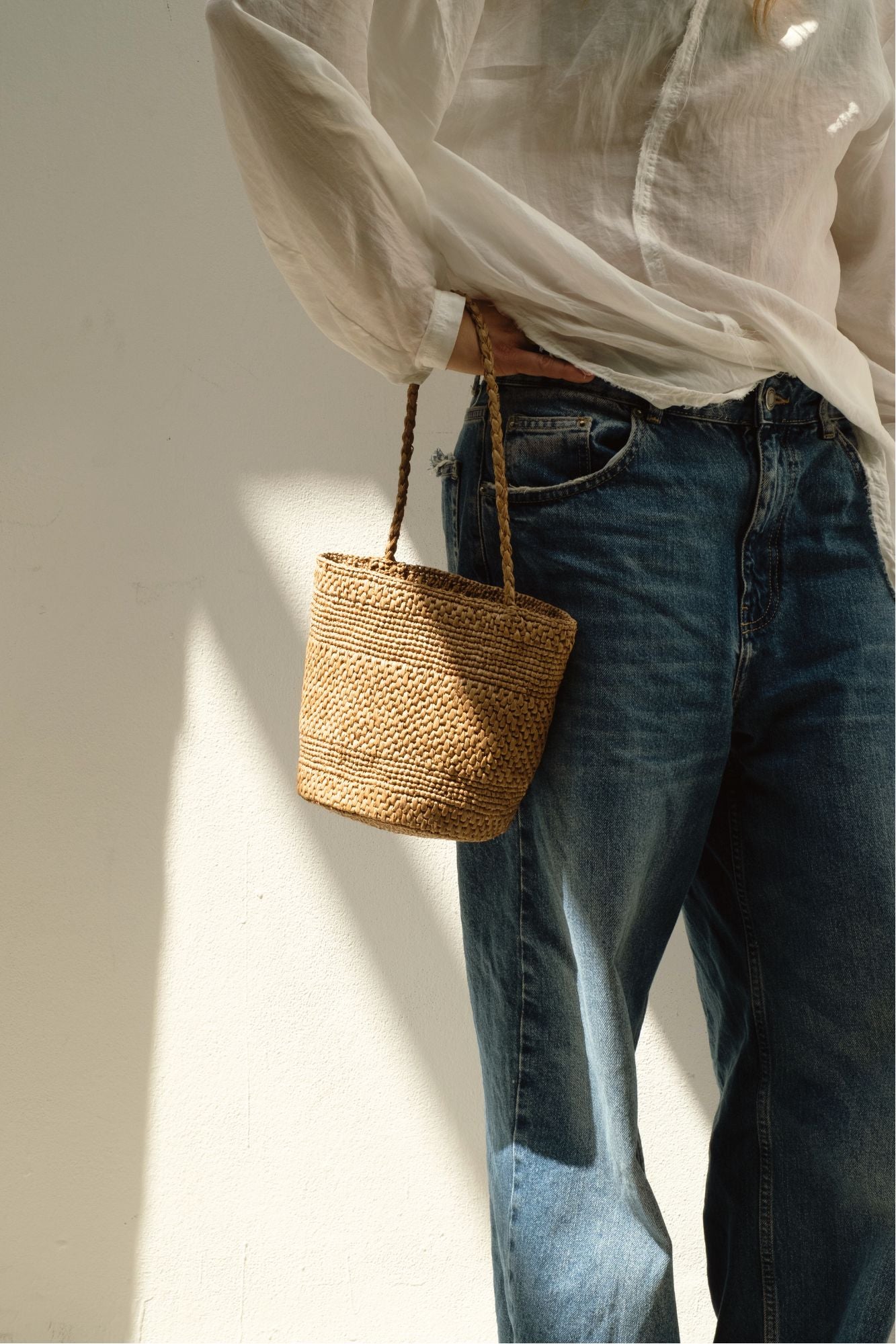 Sac seau en raphia thé fait main porté main – SINY