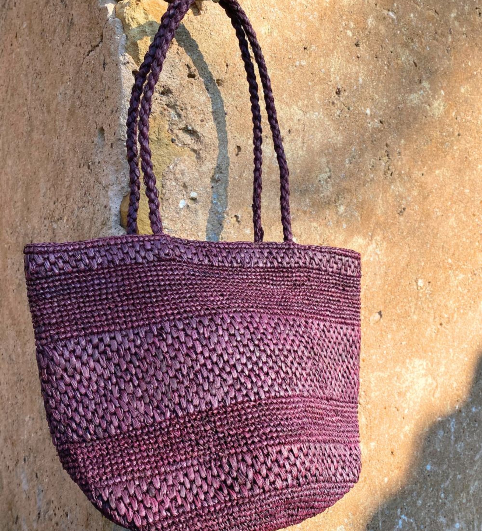 Sac seau en raphia fait main – BIG SINY bordeaux