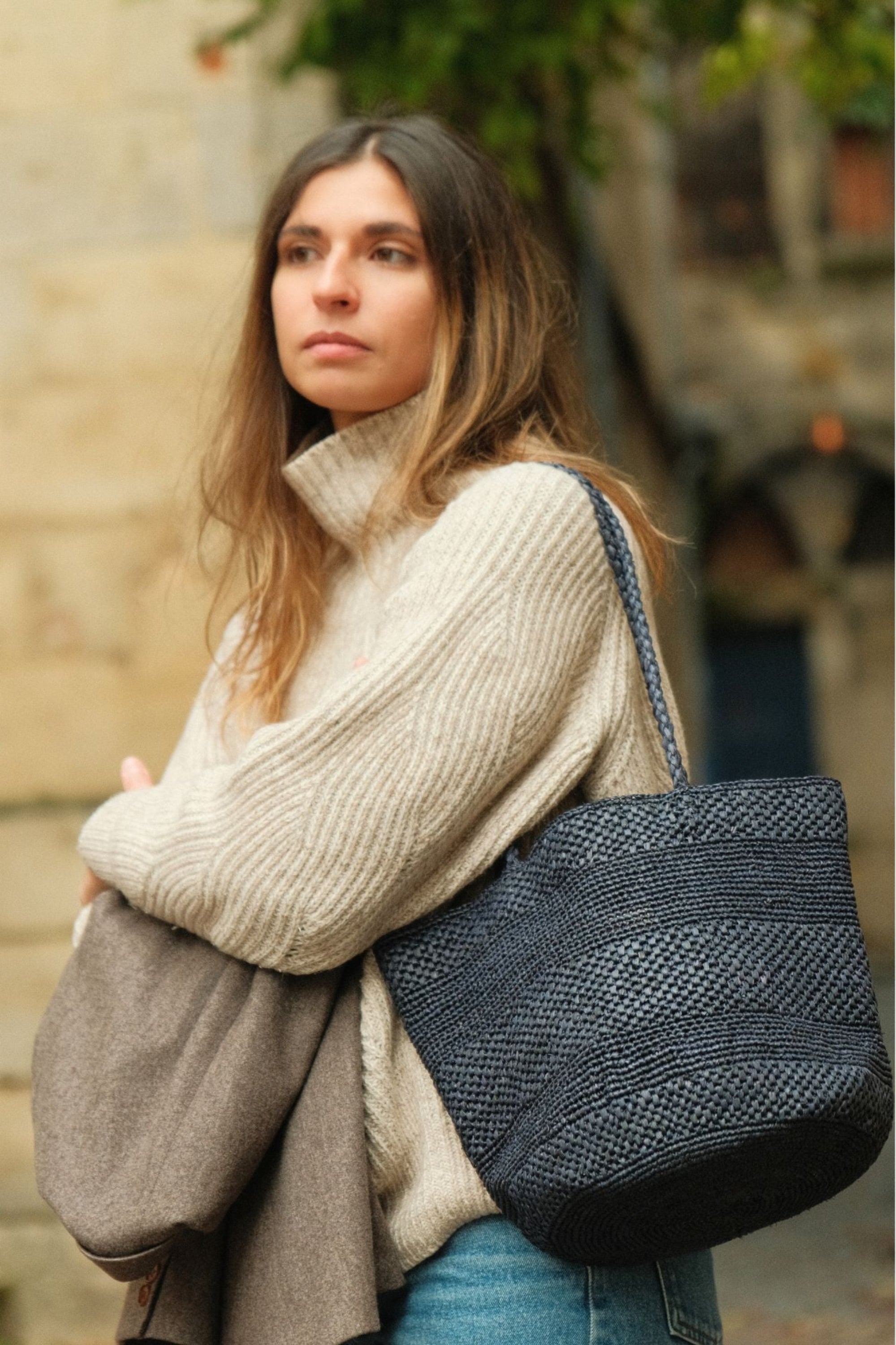 Sac seau en raphia marine fait main porté épaule– BIG SINY