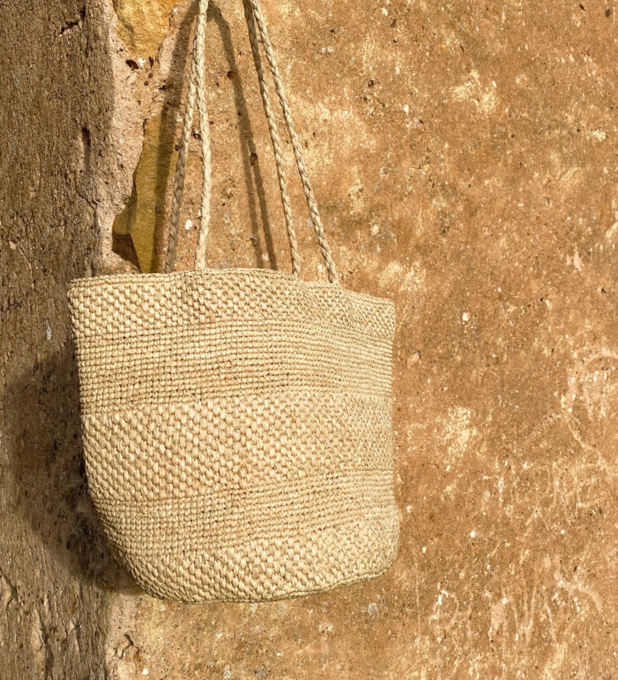 Sac seau en raphia naturel fait main – BIG SINY