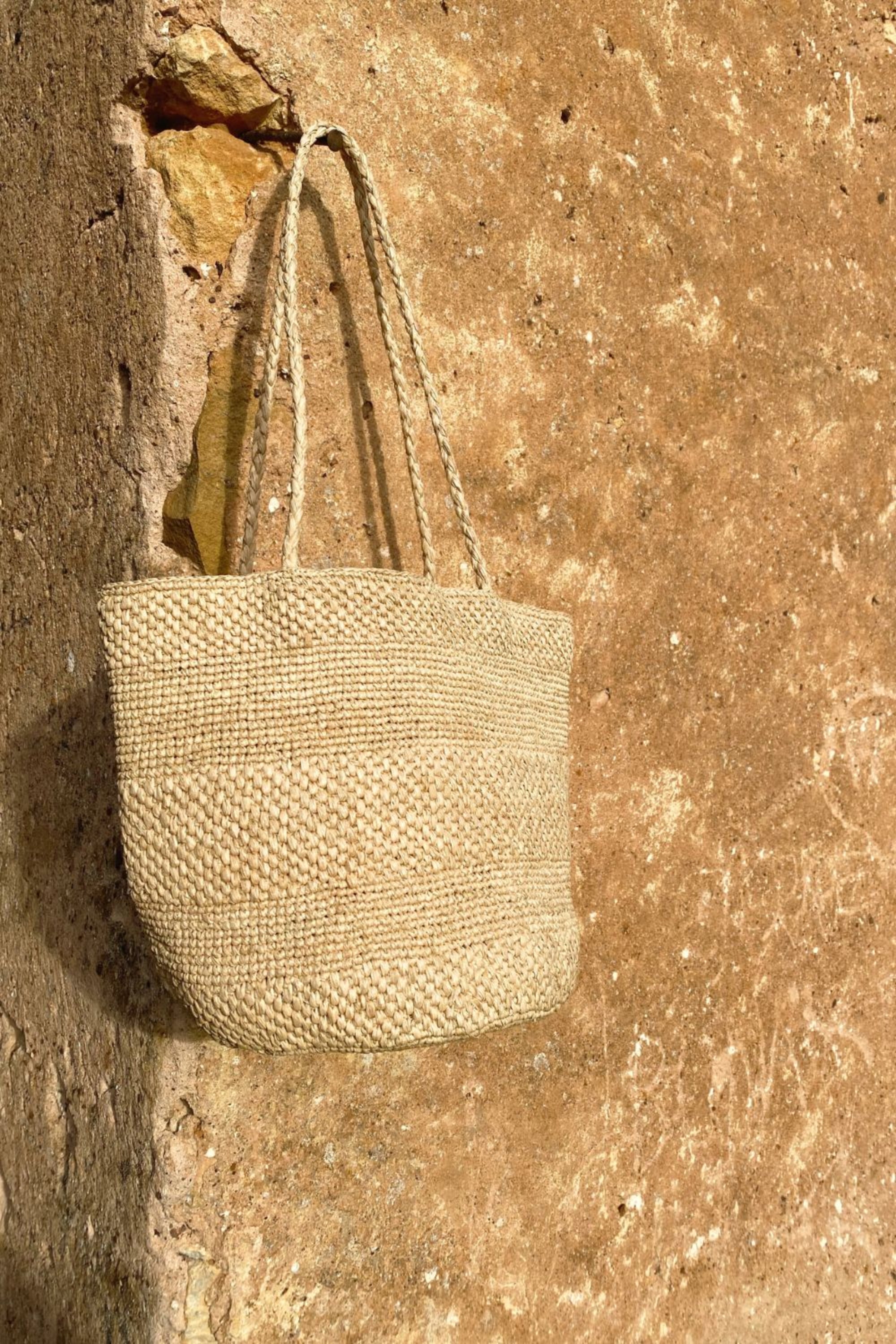 Sac seau en raphia naturel fait main – BIG SINY