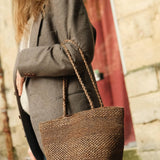 Sac seau en raphia fait main porté main– BIG SINY tabac