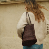 Sac seau en raphia chocolat fait main porté  épaule– BIG SINY