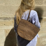 sac seau en crochet de raphia fait main porté à l'épaule, BIG SINY tabac