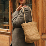 Sac seau en raphia thé fait main porté épaule– BIG SINY