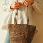 sac seau en crochet de raphia fait main, BIG SINY tabac I The Clow Company
