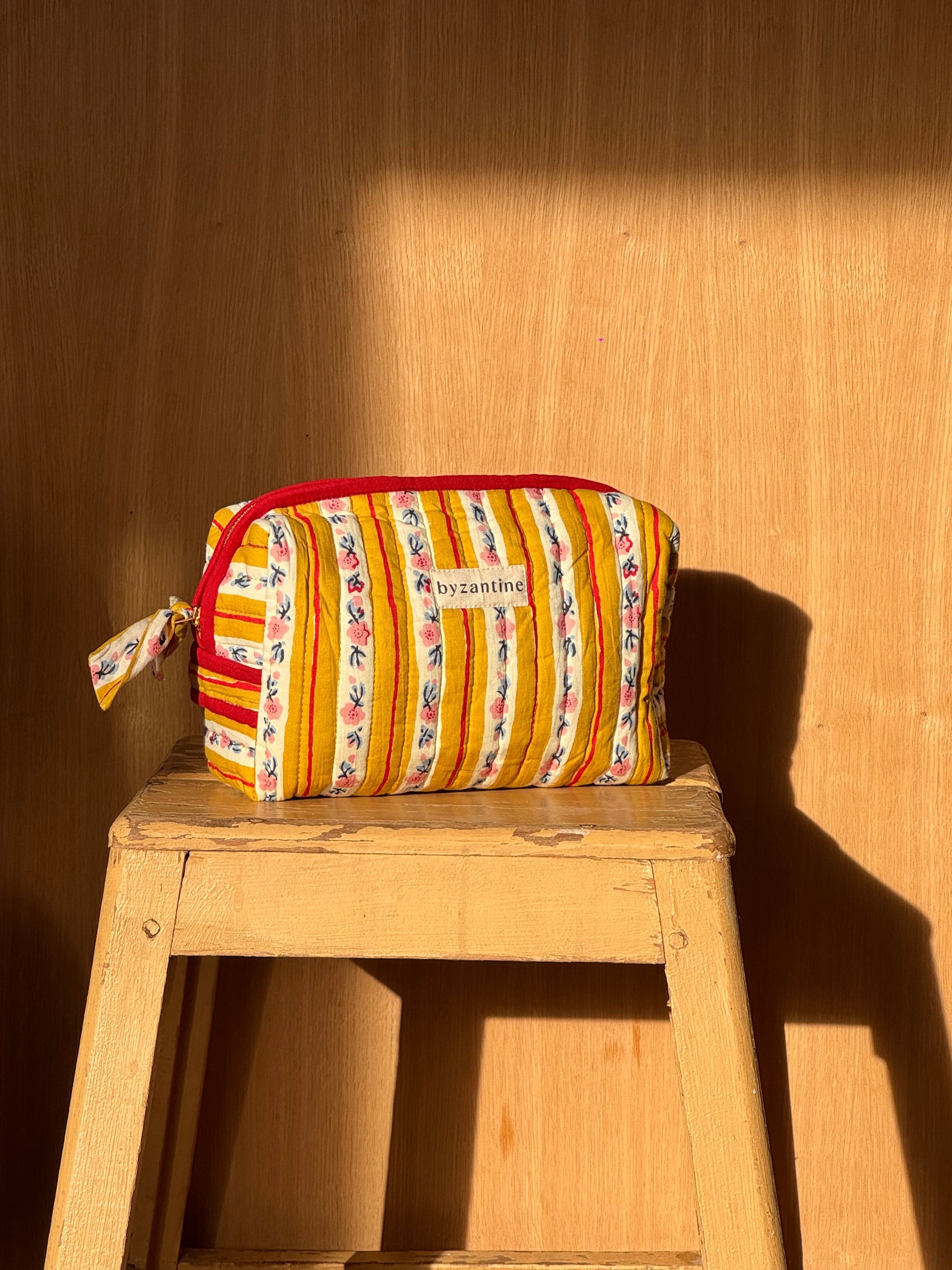 trousse de toilette en coton imprimé matelassé