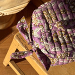 details du vanity en coton imprimé matelassé carthage lilas