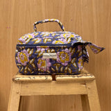 vanity en coton matelassé marine imprimé block print grosses fleurs lilas, moutarde et kaki